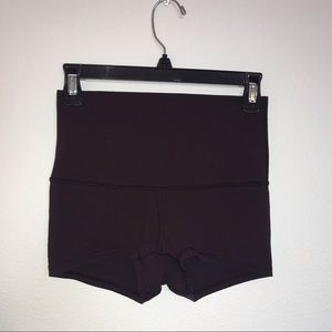 LULU LEMON 2.5” SPANDEX SHORT